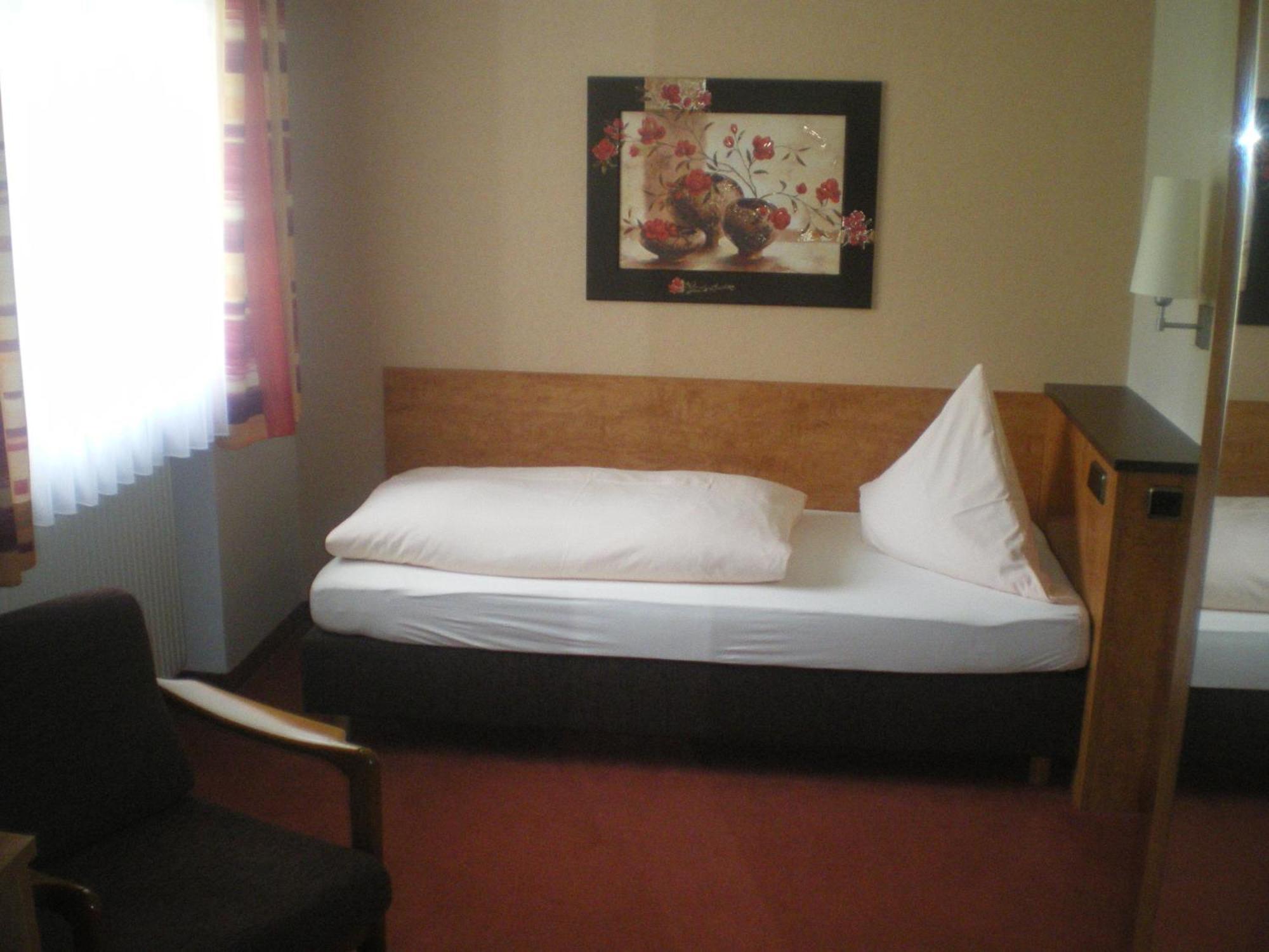 Hotel Gasthof Kaesser Ansbach Dış mekan fotoğraf