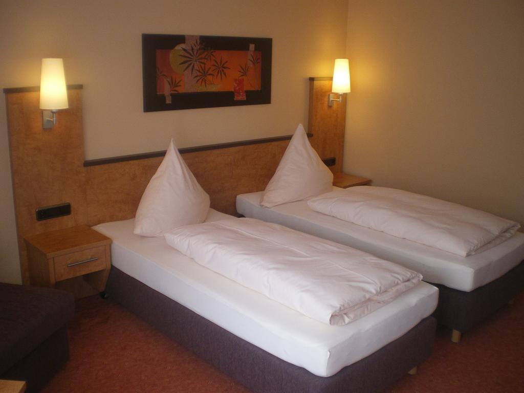 Hotel Gasthof Kaesser Ansbach Dış mekan fotoğraf