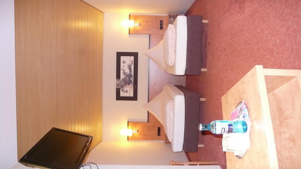 Hotel Gasthof Kaesser Ansbach Dış mekan fotoğraf