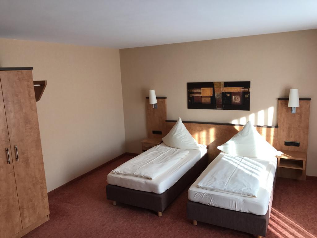 Hotel Gasthof Kaesser Ansbach Dış mekan fotoğraf